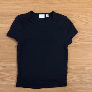 Aritzia Sunday Best Cropped Tee in Black Size XS NWOT